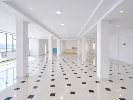 Qera | Ambjent Biznesi Godine 3-kateshe | Sauk | 11200 €/muaj i diskutueshem