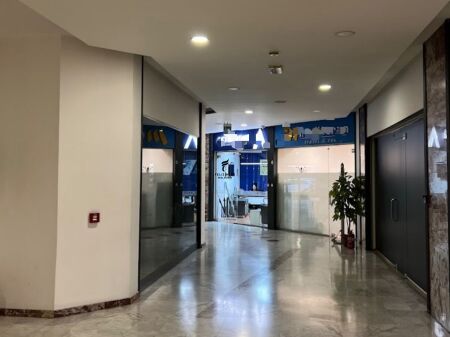 UFFICIO IN AFFITTO 104 M2 CENTRO 200.000 LEKE  FH-58434