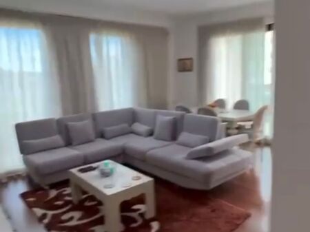 Apartament 2+1 me qira tek Rruga Elbasanit