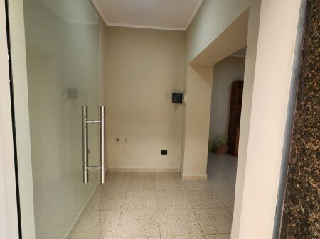 📍 Jepet dyqan me qera pranë Gjykatës së Durrësit