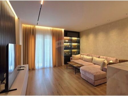 🌊 Apartament Premium 1+1 për Shitje – Rruga e Portit, Vlorë