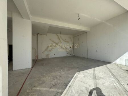 NJESI BIZNESI PER SHITJE NE YZBERISH