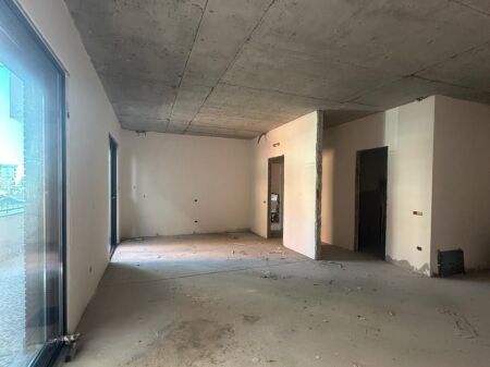 📌 Apartament në Shitje 2+1+2 + Depo te Kompleksi Delijorgji