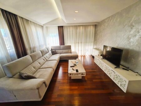 APARTAMENT 2+1+2 TEK RRUGE E KAVAJES!