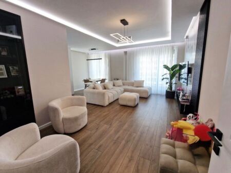 Super Apartment 3+1 +2 +3 Parking Spaces for Rent – Aviation Field