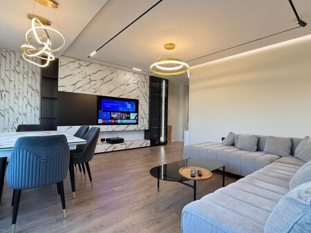 2+1,arredato per la prima volta,giardino zoologico,1300 euro