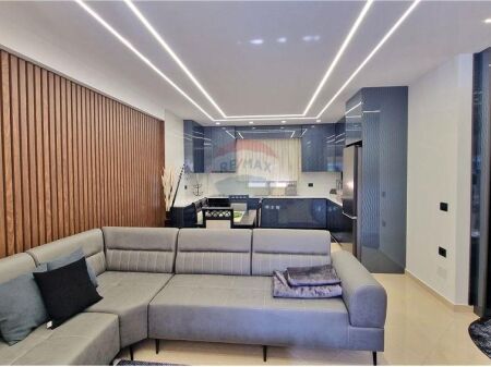 🌊🏡 Apartament 2+1 me Qira Afatgjatë – Lungomare, Vlorë