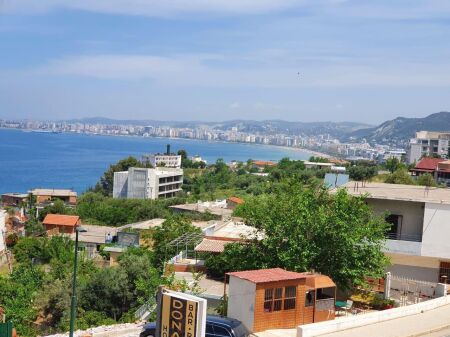 Studio tek Uji i ftohte