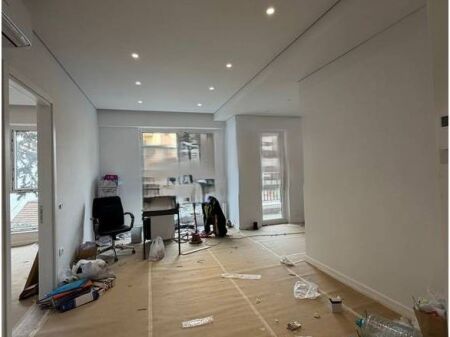 21 Dhjetori, Shesim Apartament 1+1! 200,000 €