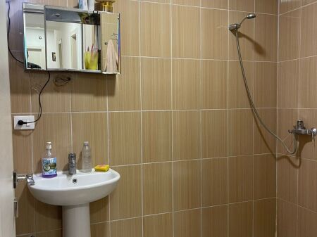 Shitet apartament 3+1+2 tek 5 Maji