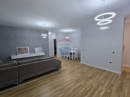 Apartament 2+1 me qera tek Kodra e Diellit 1