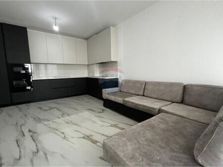 🏡 Apartament Modern me Qira – Gjimnazi Ali Demi, Vlorë