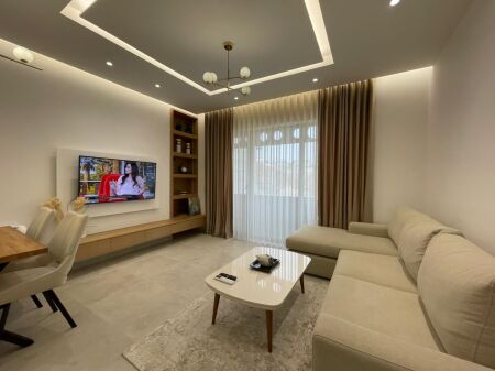 Apartament 1+1+Parking per qira tek Liqeni i Thate.