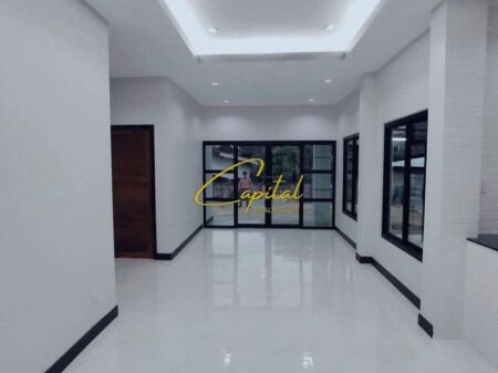 NEGOZIO IN AFFITTO 65 M2 EX PARCO 130.000 LEKE