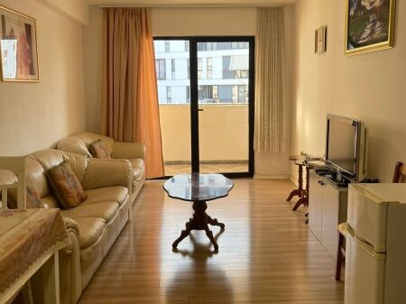 Shitet apartament 3+1+2 tek 5 Maji