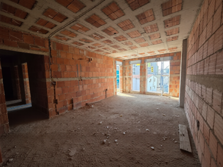 Apartament 2+1 + 2 në Ringside Residence, Paskuqan!