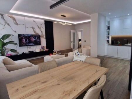 Super Apartament 3+1+2+3 Poste Parkimi me Qira – Fusha e Aviacionit