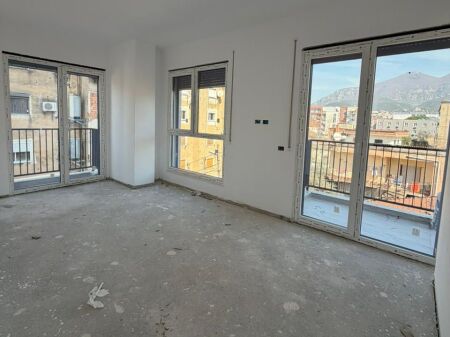 🏡 Appartamento 2+1 in Vendita – Ali Demi, vicino al Mercato Elettrico