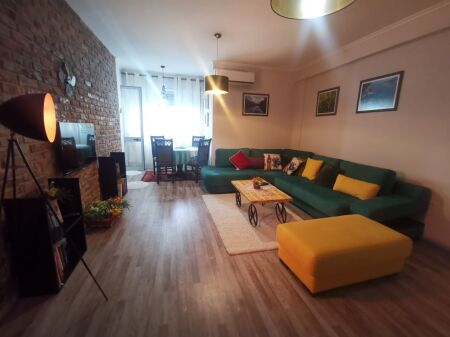 Apartament me qera 1+1 te rruga e Saraceve