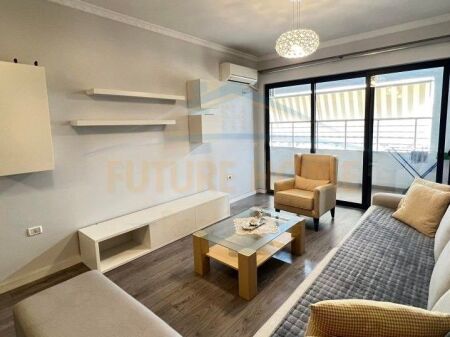 Qera, Apartament 2+1+2, Unaza e Re, Tiranë.