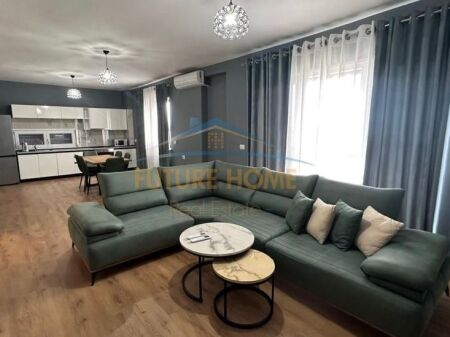 Qera,Apartament 2+1+2+Post Parkimi,Kopshti Botanik,Tiranë