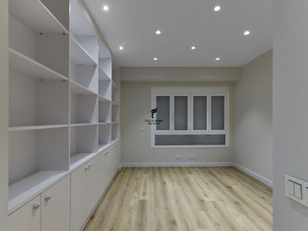 NEGOZIO IN AFFITTO 50 M2 BRRYLI 75.000 LEKE FH-58580