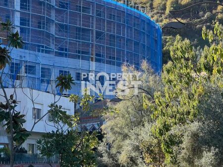 Shitet Triplex 3+1+3+verande Rezidenca Kodra e Diellit