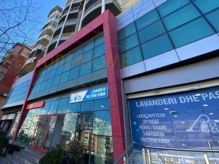 For sale, Business Premises, Overpass of the Municipality of Paris