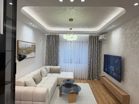 🏡 Vendesi in vendita Appartamento 1+1 – Misto Mame, Yzberisht