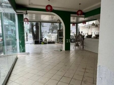 Locale commerciale in vendita per Bar-Ristorante a Golem!