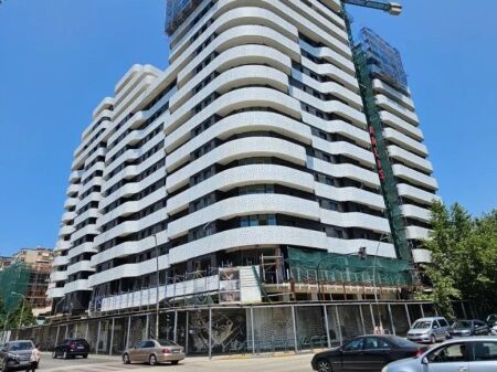 🏡 Shitet Apartament 1+1 – Corner Residence, Rruga e Kavajes