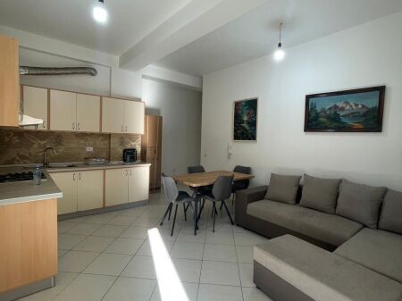 🏡 Apartament 2+1 me qira – Kopshti Botanik