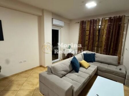 Vendita | Appartamento 2 + 1 + Blocco | Via Kodra e Diellit | 220000 €