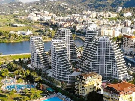 Spazio commerciale open space in affitto a Lake View