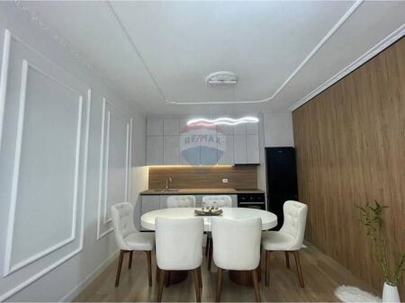 Appartamento 2+1 in affitto ad Astir!