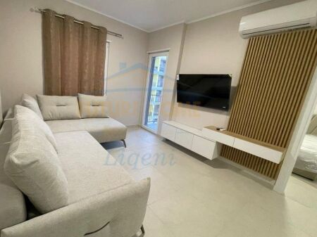 Qera, Apartament 1+1+Post Parkimi, Kompleksi Univers City, Tiranë