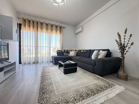 Appartamento 1+1 in affitto in Via Durazzo, Tirana! 700 € /Mese Superficie Totale 81m2