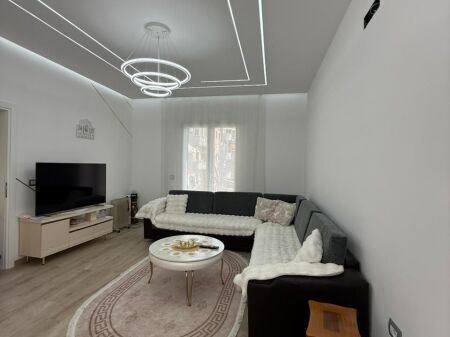 🏡 Jepet me Qira Apartament 3+1+2 në Shkozë !
