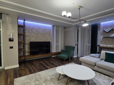 Shitet apartament tek ish Fusha