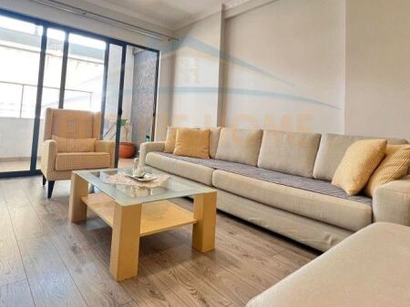 Qera, Apartament 2+1+2, Unaza e Re, Tiranë