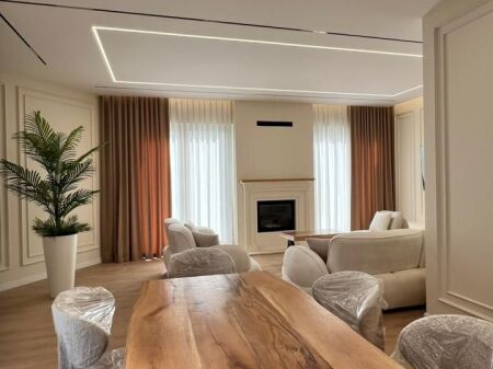 Villa su 3 piani in affitto presso la Residenza "Green Valley"