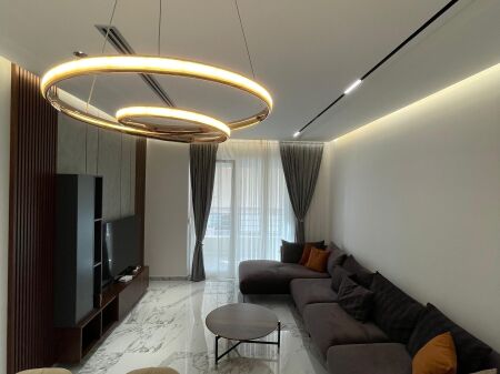 2+1 apartment for rent at Komuna e Parisit!