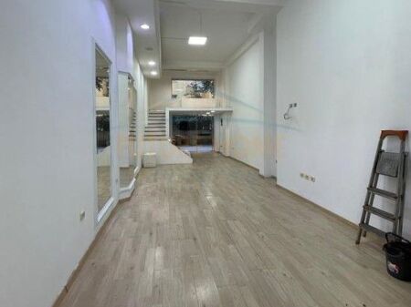 Affitto, Locale Commerciale, Via Kavaja