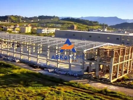 AFFITTASI MAGAZZINO 4400M2 "NË PRUSH" 20.000 EURO