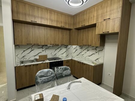 APARTAMENT 2+1 ME PARKIM PER QERA TEK GOLDEN PARK