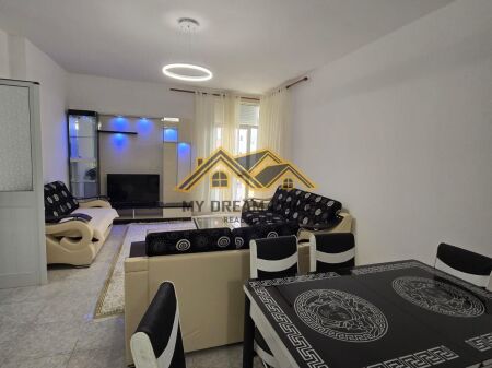 JEPET ME QIRA APARATMENT 2+1+2 NE VOLLGA ME PAMJE DETI