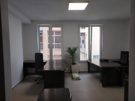 Office space for rent, near VAT !