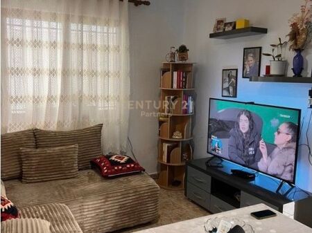 Private house for sale 1+1 with commercial space