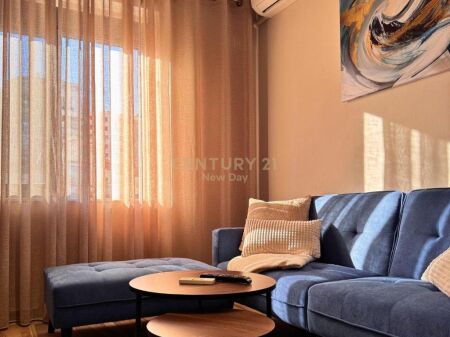 .Apartament 2+1 Me Qira në Qender te Durrësit - 650€ | 73 m²