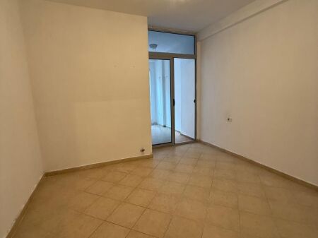 Apartment 1+1 for sale near Globe